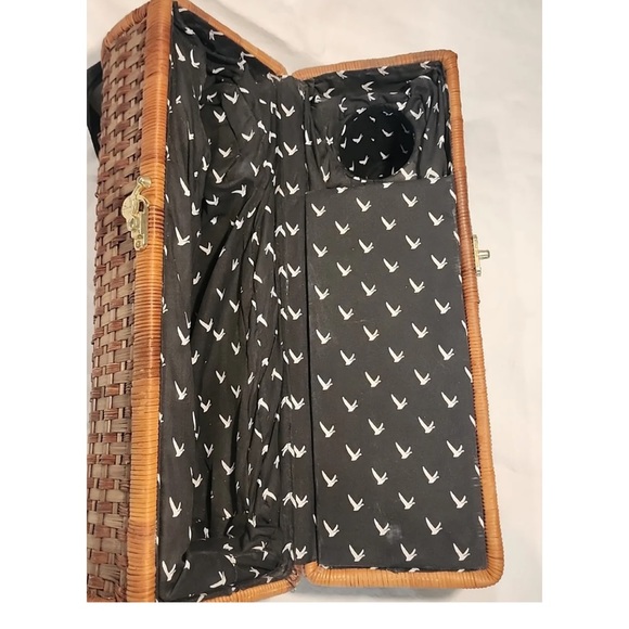 Vintage Grey Goose Vodka Picnic Basket  Set Martini Glasses and Shaker - Picture 3 of 9